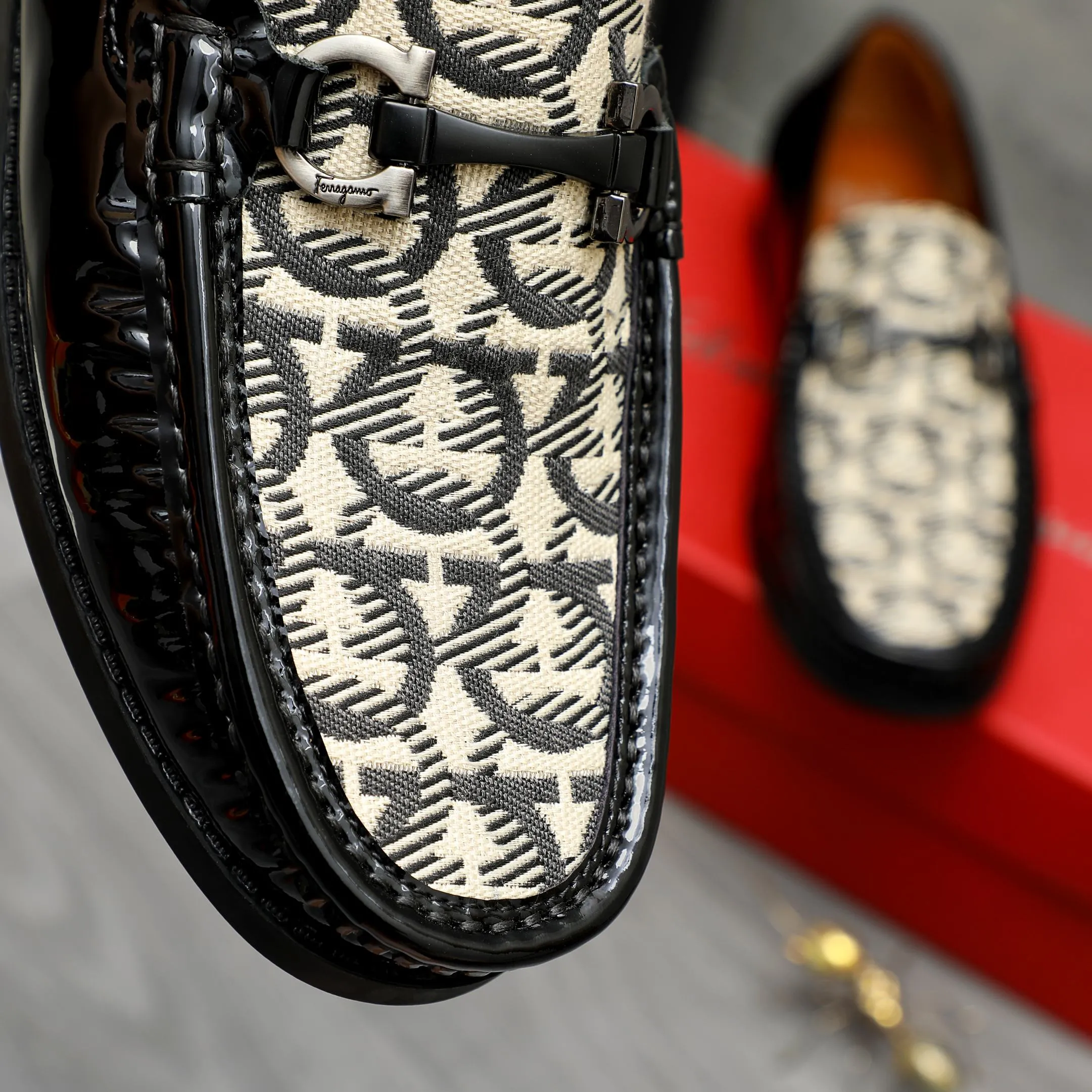 Men's shoes 💰400 Product trademark: Ferragamo "Ferragamo" casual slip-on men's shoes Regular size: 38-45 (45. Customized, non-refundable) Product materials: Selected breathable fabric upper, cowhide lining, rubber outsole